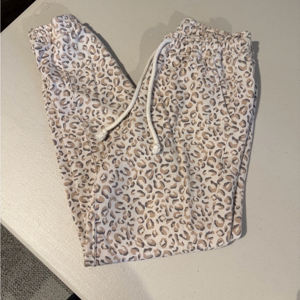 Abercrombie cheetah sweatpants